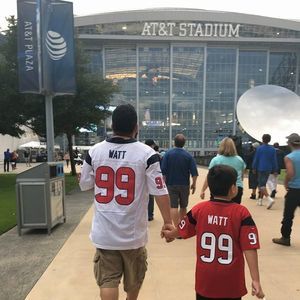 Meet your Posher, Jose